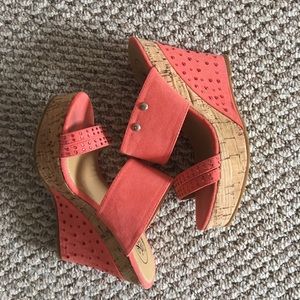 Coral wedge sandals size 6